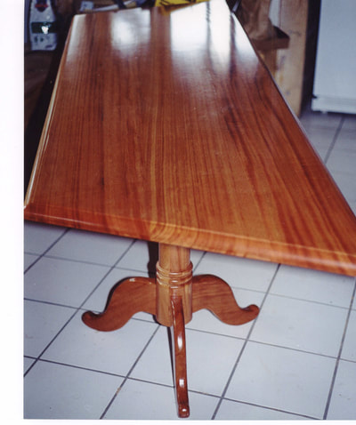 Solid Wood Bay Table Mahogony wood.Thick Heavy Duty.No MDF .NO particle board